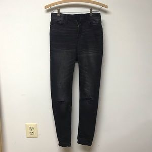 Black Distressed High-waisted Jeans